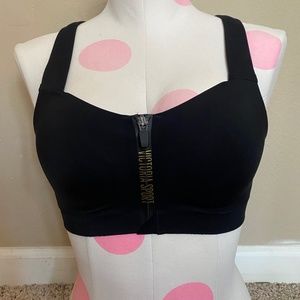 Victorias Secret 32B Incredible Knock out Sports Bra